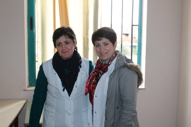 Flutura Malo dhe Diana Myrto, mësuese të shkollës Çajupi